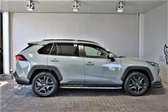 RAV4 HV アドベンチャー