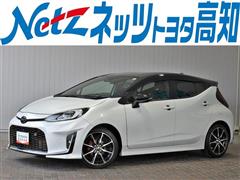 アクア GRスポーツ