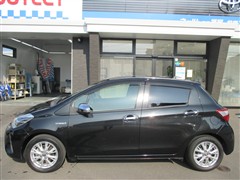 ヴィッツ ハイブリッド U