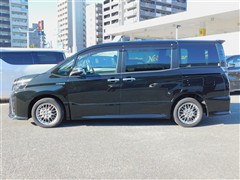 ヴォクシーHV ZSキラメキ