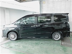 ヴォクシーHV ZS キラメキ3