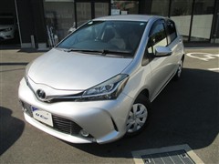 トヨタ ヴィッツ F