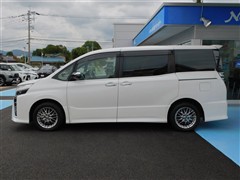 ヴォクシーHV ZS キラメキ3