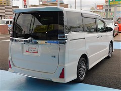 ヴォクシーHV ZS キラメキ3