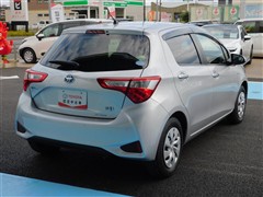 ヴィッツHV FセーフティーED2