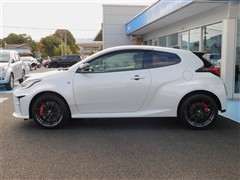 GRヤリス RZ ハイパフォーマンス