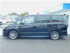 ヴォクシーHV ZSキラメキ2