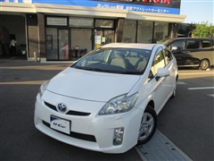 プリウス S LEDエディション