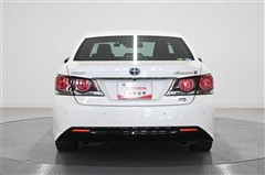 クラウンアスリートHV S-Jフロンティ