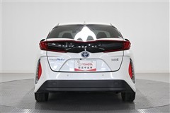 プリウスPHV Aレザー