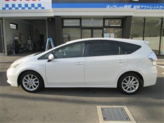 プリウスアルファSツーリング5ニン