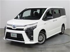 トヨタ ヴォクシー HEV ZSキラメキ2