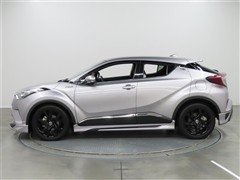 C-HR HEV G モード・ネロ