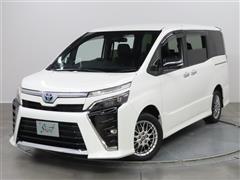 トヨタ ヴォクシー HEV ZSキラメキ3