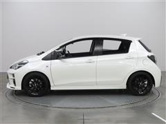 ヴィッツ GRスポーツ GR