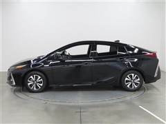 プリウス PHEV A