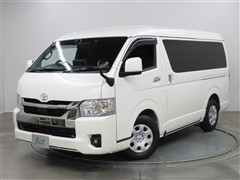 トヨタ ハイエースバン スーパーGLダーク