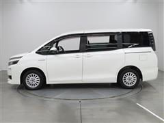 ヴォクシー HEV V