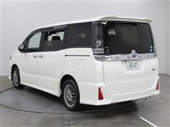 ヴォクシー HEV ZSキラメキ3