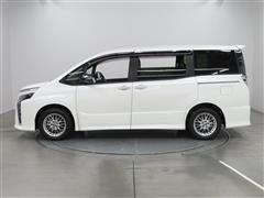 ヴォクシー HEV ZSキラメキ3