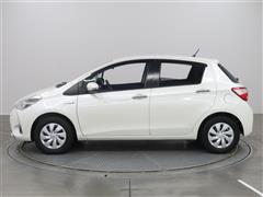 ヴィッツ HEV F セーフティED3