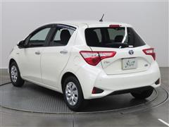 ヴィッツ HEV F セーフティED3