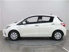 ヴィッツ HEV F セーフティED3