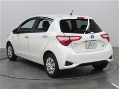 ヴィッツ HEV F セーフティED3