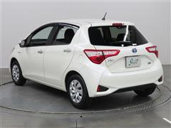 ヴィッツ HEV FセーフティED3