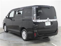 ヴォクシー V 8ニン