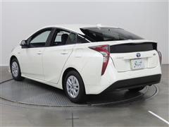 プリウス S セーフティープラス