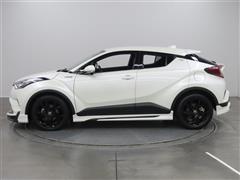 C-HR HEV G モード・ネロ