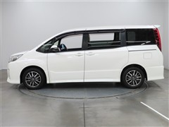 ノア Si 8ニン