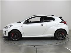 GRヤリス RZ ハイパフォーマンス
