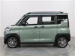 デリカミニ HEV T プレミアム