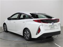 プリウス PHEV SセーフティPKG
