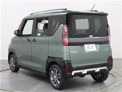 デリカミニ HEV T プレミアム