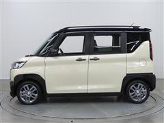 デリカミニ HEV T プレミアム