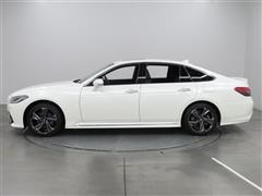クラウン HEV RS リミテッド