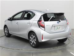 アクア S スタイルBK