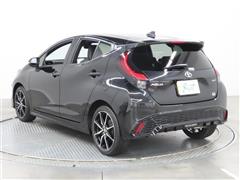 アクア GRスポーツ