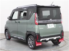 デリカミニ HEV T プレミアム