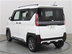 デリカミニ HEV T P