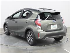 アクア クロスオーバー グラム