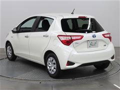 ヴィッツ HEV FセーフED2