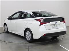 プリウス S セーフティプラス2