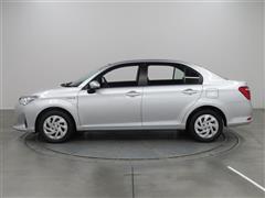 カローラアクシオ HEV