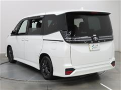 ヴォクシー HEV S-G 8ニン