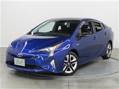 プリウス Sセーフティプラスツートン