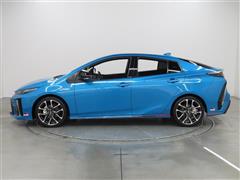 プリウス PHEV S GRスポーツ